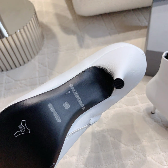 POINTED-TOE HIGH HEEL BOOTS IN WHITE SMOOTH LAMBSKIN