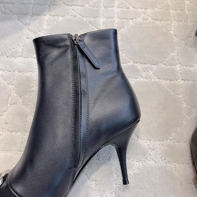 POINTED-TOE HIGH HEEL BOOTS IN BLACK SMOOTH LAMBSKIN