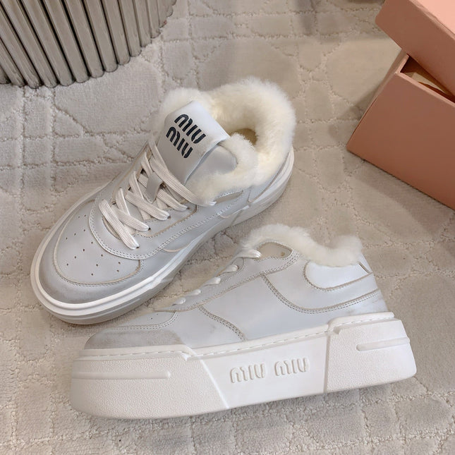THICK SOLE SNEAKERS IN CHROME GRAY LAMBSKIN WITH RABBIT FUR LINING
