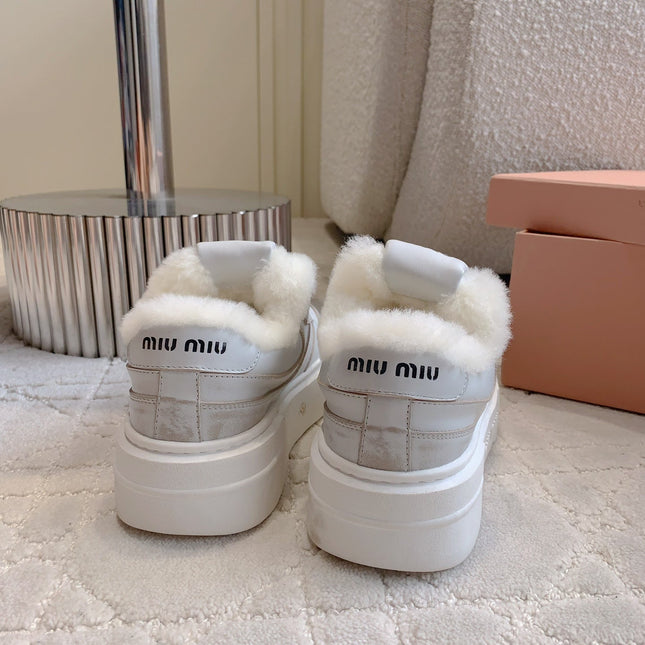 THICK SOLE SNEAKERS IN CHROME GRAY LAMBSKIN WITH RABBIT FUR LINING