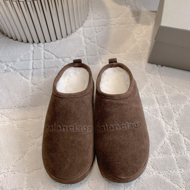 ALASKA SLIPPER IN CHOCOLATE SUEDE