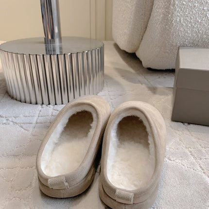 ALASKA SLIPPER IN BEIGE SUEDE