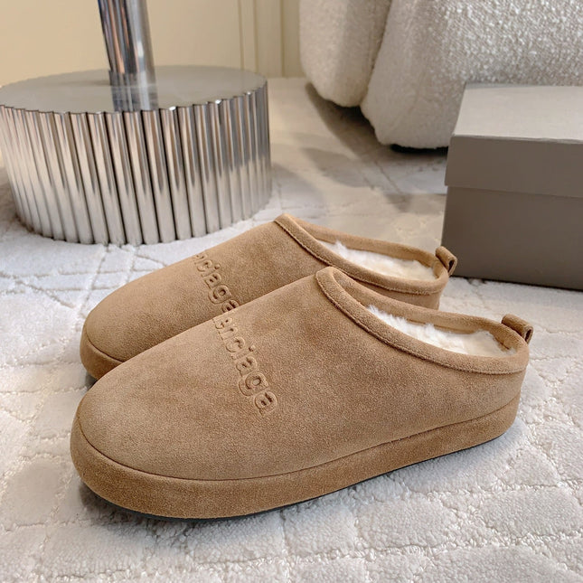 ALASKA SLIPPER IN CAMEL BROWN SUEDE
