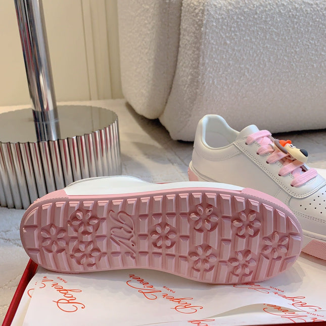 VIV' SKATE WHITE LEATHER SNEAKERS WITH PINK LACES AND CARTOON CHARMS