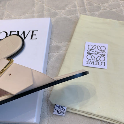 PETAL BELT FLAT SANDAL IN BEIGE CREAM CALFSKIN