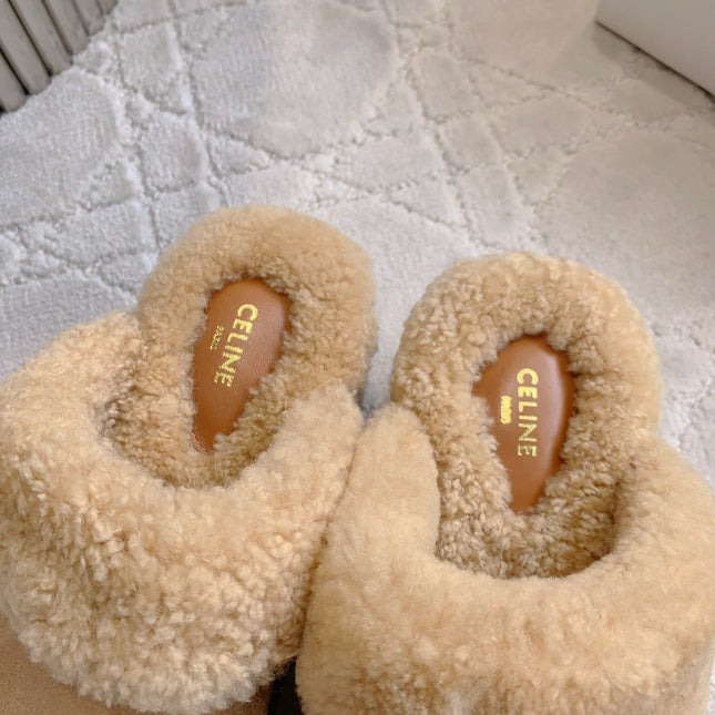 CELINE 25S DANA WEDGE MULE 70MM IN LIGHT BROWN SUEDE CALFSKIN AND SHEARLING