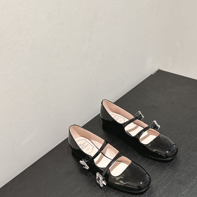 MINI TRES VIVIER STRASS BUCKLE BABIES BALLERINAS IN BLACK PATENT CALFSKIN