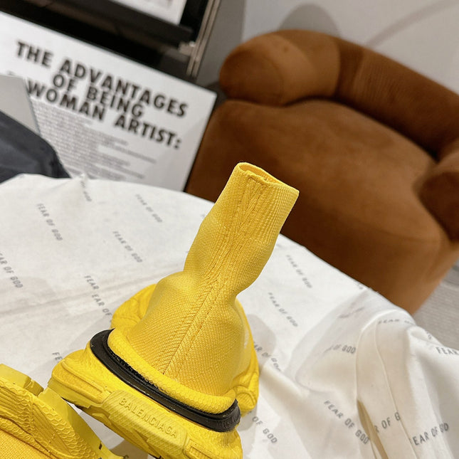 BALENCIAGA 25S SPEED TRAINER SNEAKERS 55 MM IN YELLOW AND BLACK KNIT
