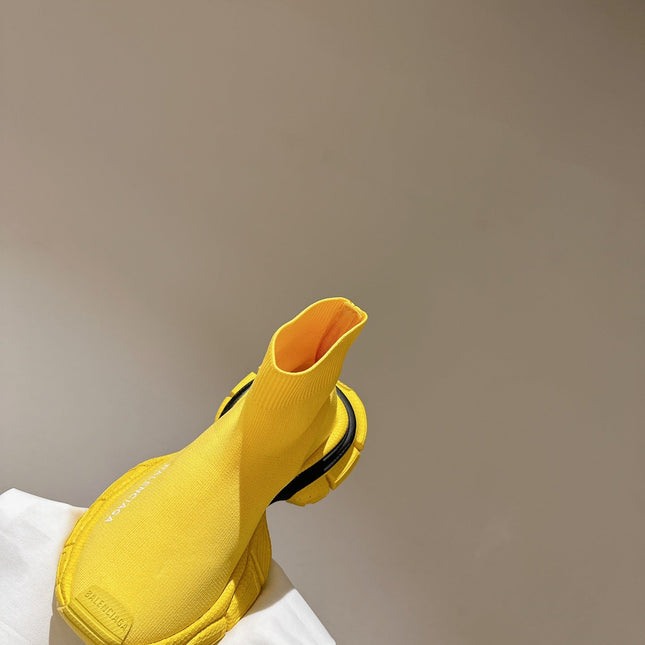 BALENCIAGA 25S SPEED TRAINER SNEAKERS 55 MM IN YELLOW AND BLACK KNIT