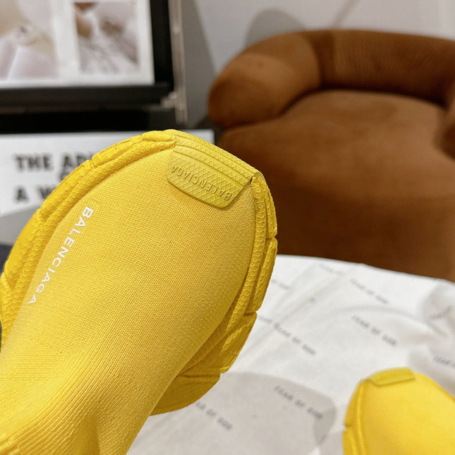 BALENCIAGA 25S SPEED TRAINER SNEAKERS 55 MM IN YELLOW AND BLACK KNIT