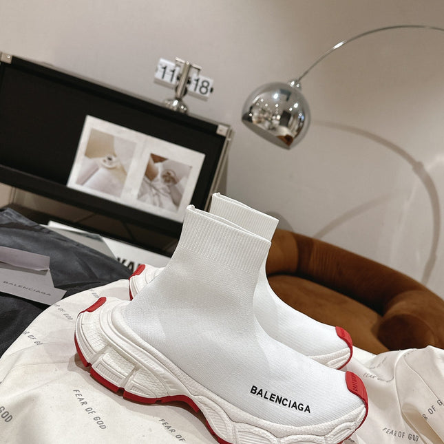 BALENCIAGA 25S SPEED TRAINER SNEAKERS 55 MM IN WHITE AND RED KNIT