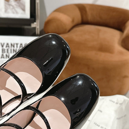 TRÈS VIVIER MARY JANE DOUBLE-STRAP PUMPS IN BLACK PATENT CALFSKIN