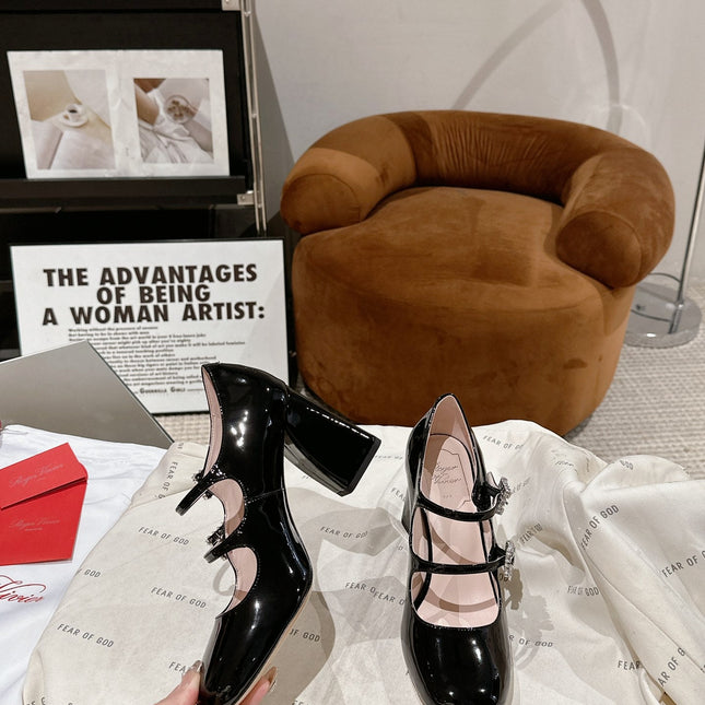 TRÈS VIVIER MARY JANE DOUBLE-STRAP PUMPS IN BLACK PATENT CALFSKIN