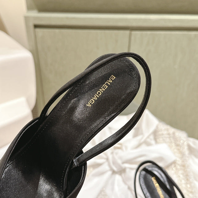 POINTED HIGH SLINGBLACK WITH BOW IN BLACK SILK