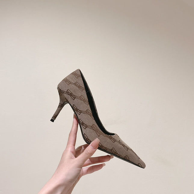 POINTED HIGH PUMPS IN BEIGE MONOGRAM JACQUARD FABRIC