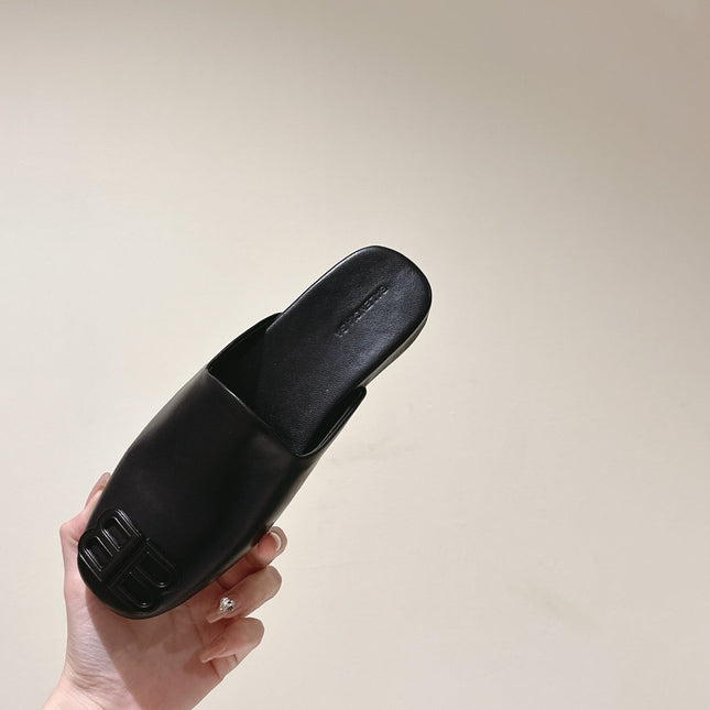 BLACK SHINY LAMBSKIN SQUARE TOE FLAT MULES BLACK BUCKLE