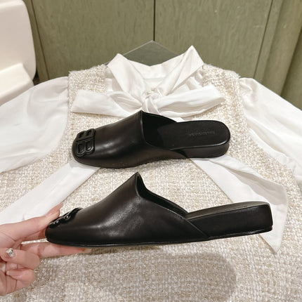 BLACK SHINY LAMBSKIN SQUARE TOE FLAT MULES BLACK BUCKLE