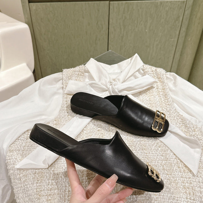 BLACK SHINY LAMBSKIN SQUARE TOE FLAT MULES GOLD BUCKLE