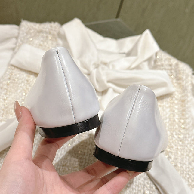 POINTED BB GOLD BUCKLE BALLET FLAT IN WHITE SHINY LAMBSKIN