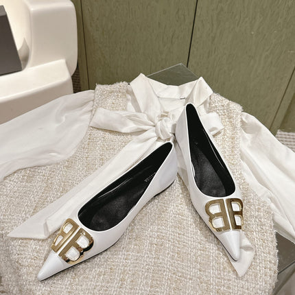 POINTED BB GOLD BUCKLE BALLET FLAT IN WHITE SHINY LAMBSKIN