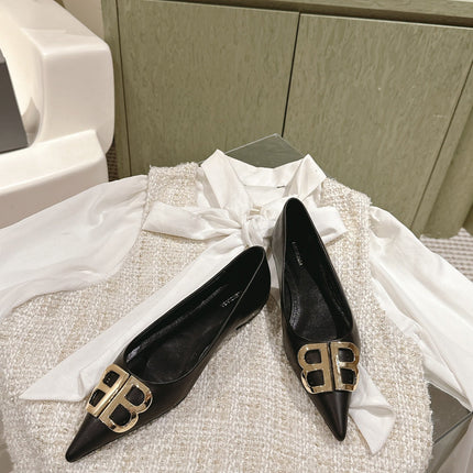 POINTED BB GOLD BUCKLE BALLET FLAT IN BLACK SMOOTH LAMBSKIN