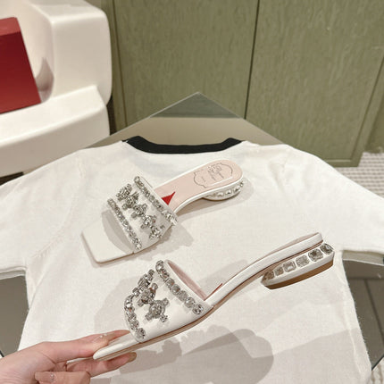 TRUMPET METALLIC MULES IN WHITE SMOOTH CALFSKIN WITH EMBELLISHED BUCKLE