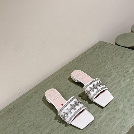 TRUMPET METALLIC MULES IN WHITE SMOOTH CALFSKIN WITH EMBELLISHED BUCKLE