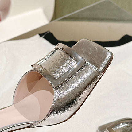 TRUMPET METALLIC MULES IN SILVER PATENT CALFSKIN