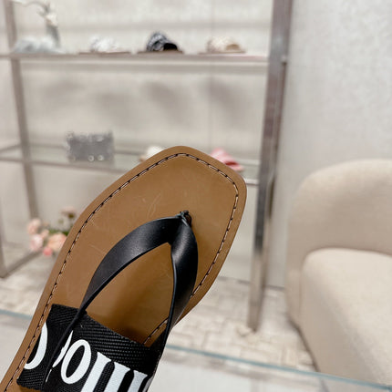 CHLOÉ THONG SANDALS IN BLACK CALFSKIN AND CANVAS