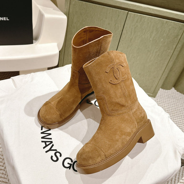 CC SHORT BOOTS PEANUT BROWN SUEDE CALFSKIN