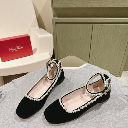 BALLERINAS MARY JANE IN BLACK SUEDE WITH PEARL TRIM