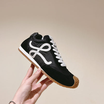 LW FLOW RUNNER TRAINERS IN BLACK SUEDE AND MESH
