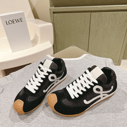 LW FLOW RUNNER TRAINERS IN BLACK SUEDE AND MESH