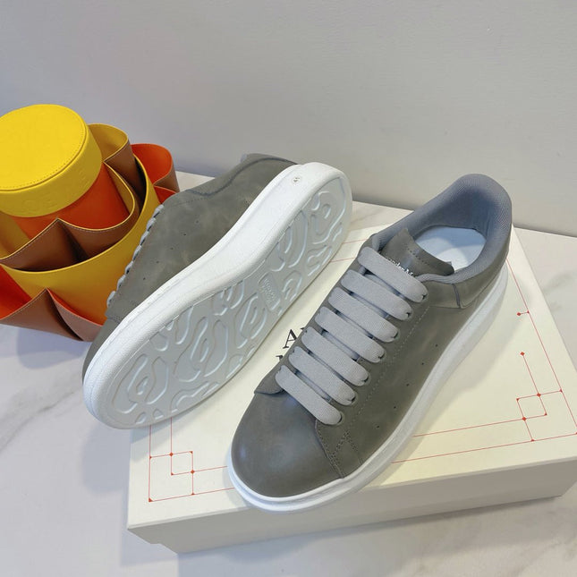OVERSIZED SNEAKERS IN GUN GREY SMOOTH CALFSKIN