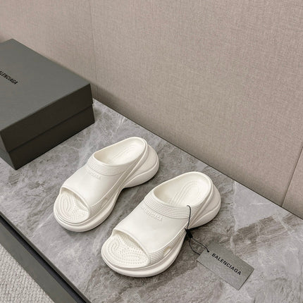 POOL CROCS SLIDE SANDAL IN WHITE RUBBER