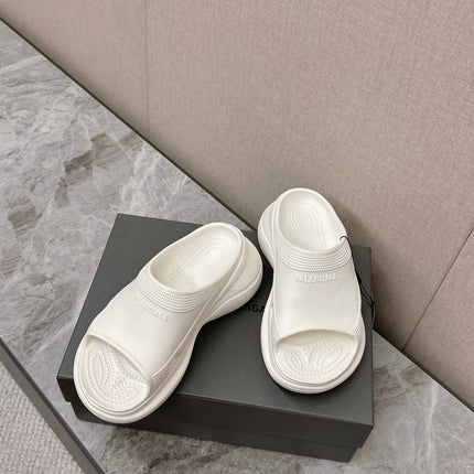 POOL CROCS SLIDE SANDAL IN WHITE RUBBER