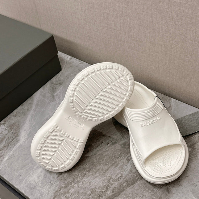 POOL CROCS SLIDE SANDAL IN WHITE RUBBER