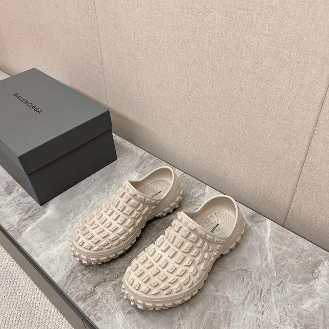 BOUNCER CLOG IN BEIGE RUBBER