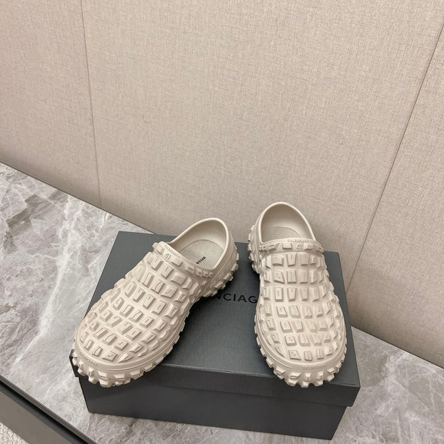 BOUNCER CLOG IN BEIGE RUBBER