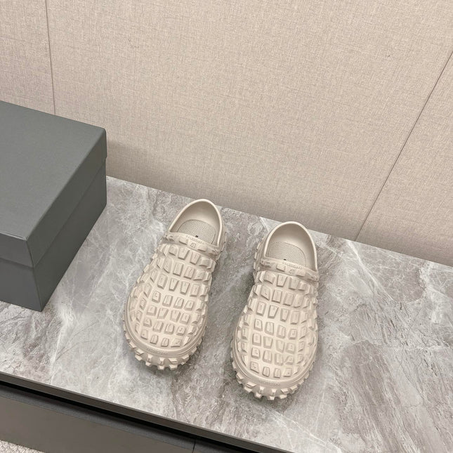 BOUNCER CLOG IN BEIGE RUBBER