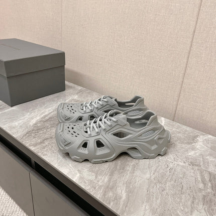 SNEAKERS IN FRIAR GRAY RUBBER