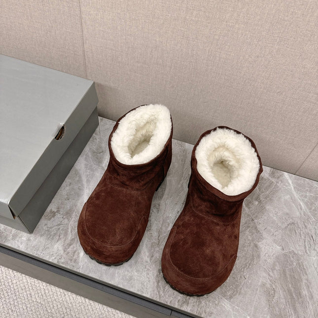 ALASKA BOOTIE IN CHOCOLATE SUEDE AND WOOL LINING