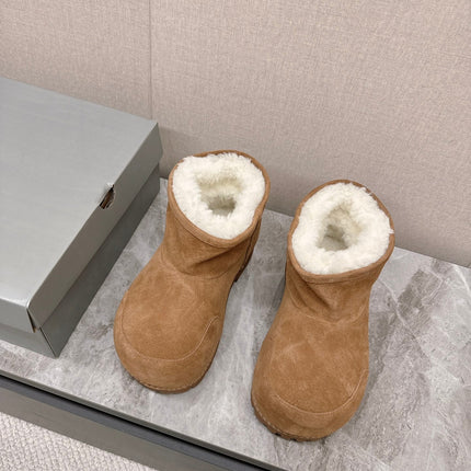 ALASKA BOOTIE IN CIDER BROWN SUEDE AND WOOL LINING