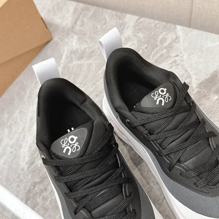 RUN SNEAKER IN WHITE MIX BLACK SUEDE AND MESH FABRIC