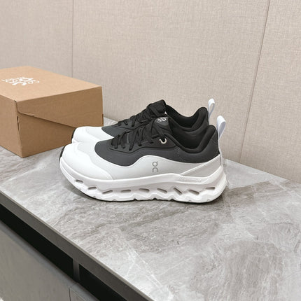 RUN SNEAKER IN WHITE MIX BLACK SUEDE AND MESH FABRIC