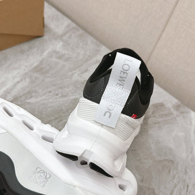 RUN SNEAKER IN WHITE MIX BLACK SUEDE AND MESH FABRIC