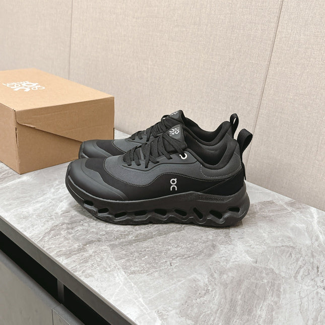 RUN SNEAKER IN BLACK SUEDE AND MESH FABRIC