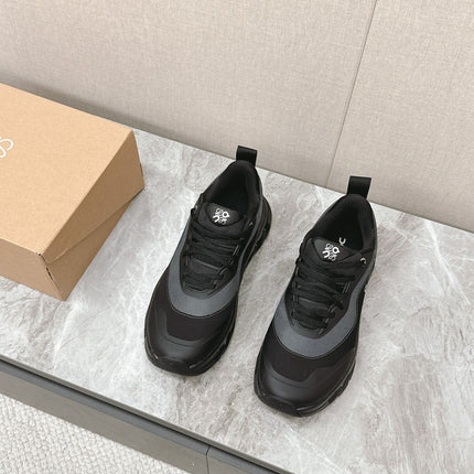 RUN SNEAKER IN BLACK SUEDE AND MESH FABRIC