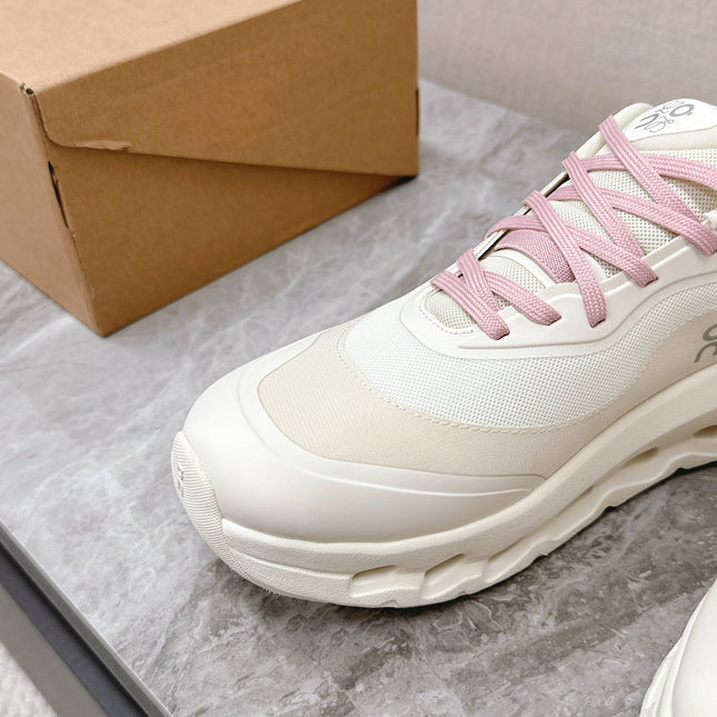 RUN SNEAKER IN PASTEL GRAY MIX BABY PINK SUEDE AND MESH FABRIC