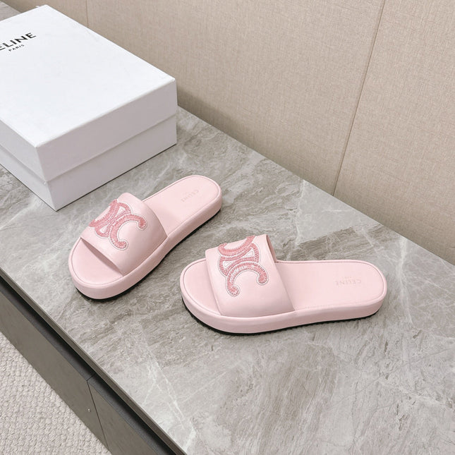 THICK-SOLED SLIDES IN LIGHT PINK SMOOTH LAMBSKIN LOGO WITH CRYSTALS